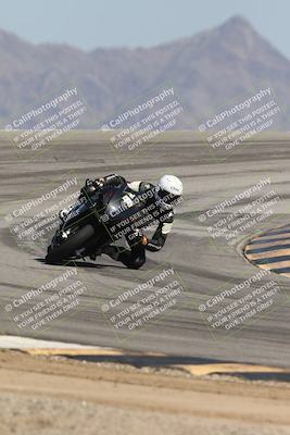 media/Oct-02-2025-Racers Edge (Thu) [[2c91cb6ab3]]/2-A Group/Session 5-Turn 12 (130pm)/